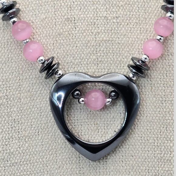 Pink Cat’s Eye & Hematite Heart Necklace Fairy Goth Coquette Dark Academia Y2K - Picture 4 of 7